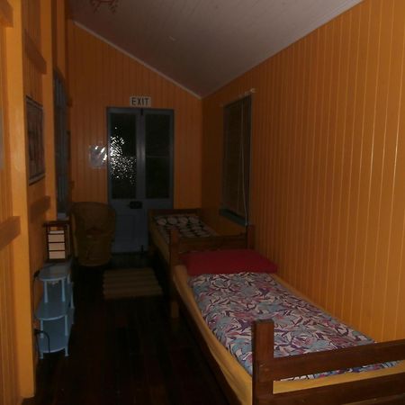 Mango Tourist Hostel Hervey Bay Quarto foto